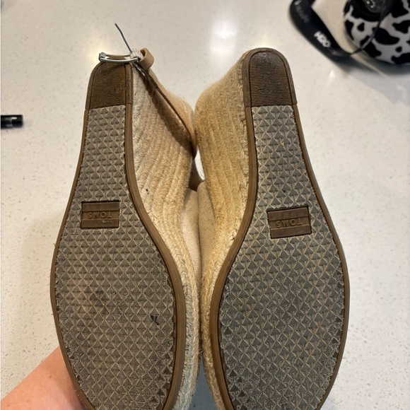 Toms Monica Canvas and Hemp Espadrilles /Wedge Sandals - Picture 3 of 10